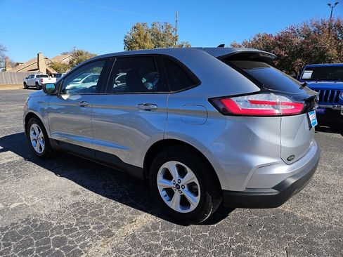 Used 2022 Ford Edge SE image 7