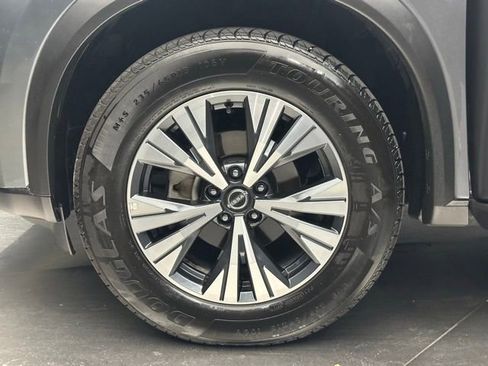 Used 2023 Nissan Rogue SV AWD/4WD image 13