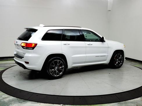 Used 2016 Jeep Grand Cherokee SRT image 5