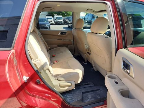 Used 2016 Nissan Pathfinder SV w/ Cargo Package FWD image 21