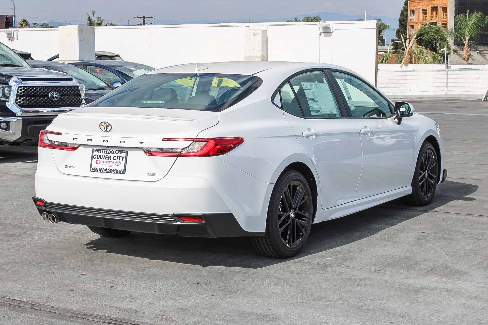 New 2026 Toyota Camry SE FWD image 9