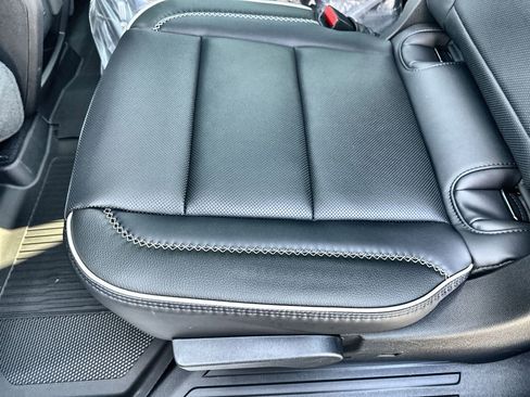 New 2026 GMC Acadia Denali w/ Super Cruise Package image 17