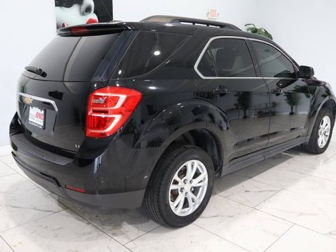 Used 2017 Chevrolet Equinox LT w/ Convenience Package FWD image 3