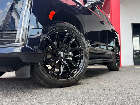 Used 2022 Cadillac Escalade Sport w/ LPO, ONYX Package RWD image 2