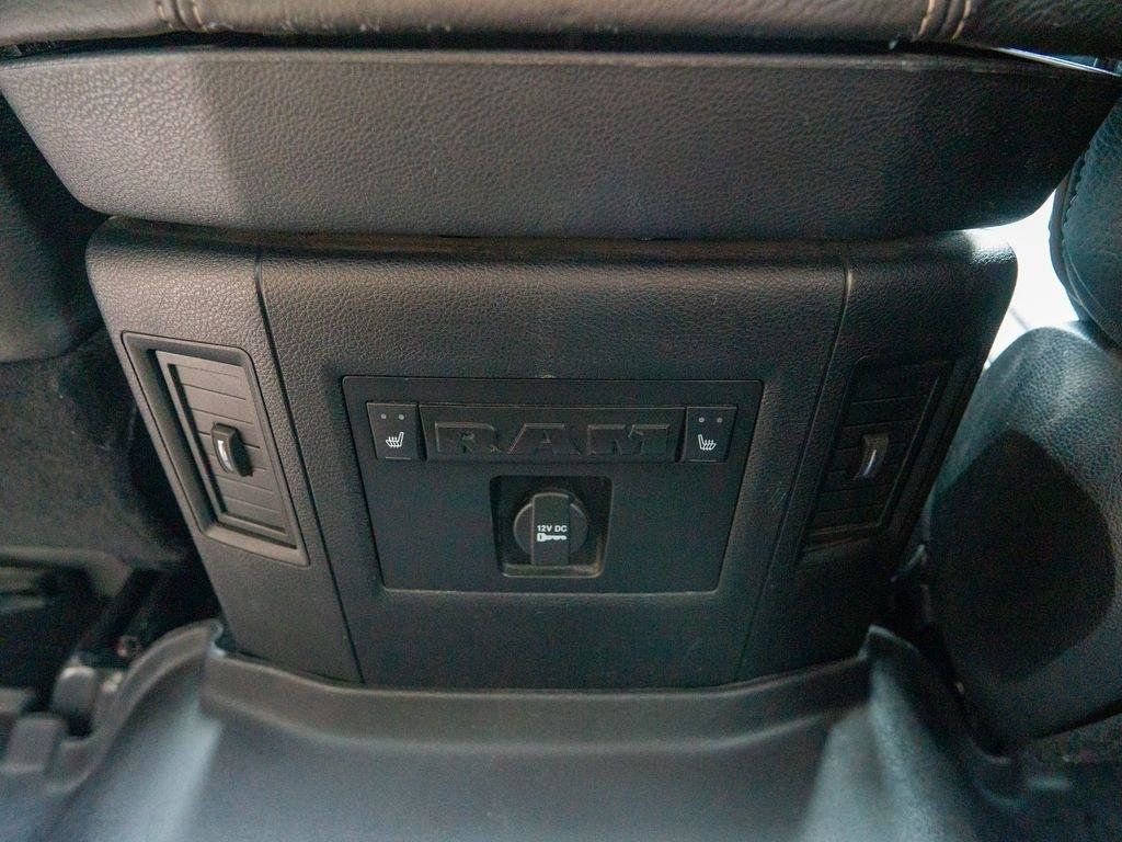 Used 2015 RAM 1500 Limited AWD/4WD image 17