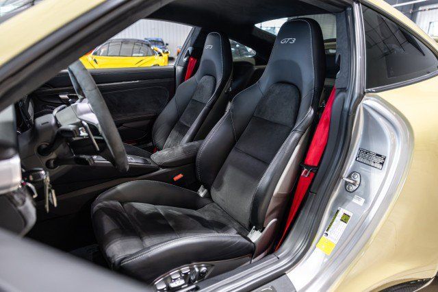 Used 2018 Porsche 911 GT3 RWD image 36