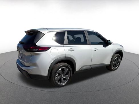 Used 2025 Nissan Rogue SV image 15