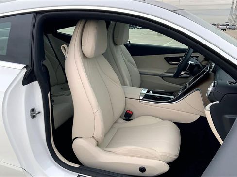 Used 2024 Mercedes-Benz CLE 300 CLE 300 image 9