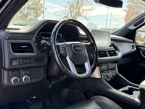 Used 2021 GMC Yukon SLT image 10