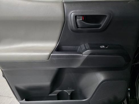 Used 2023 Toyota Tacoma SR AWD/4WD image 11