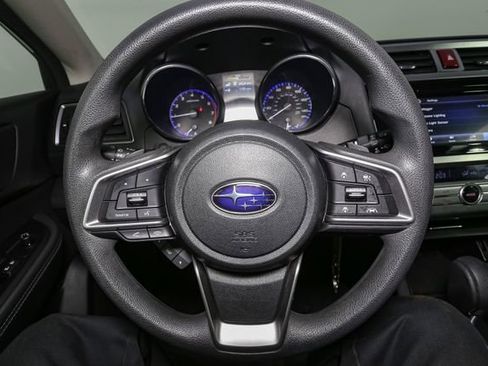 Used 2019 Subaru Outback 2.5i AWD/4WD image 25
