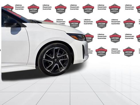 Certified 2024 Nissan Sentra SR image 9