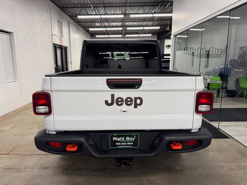 Used 2021 Jeep Gladiator Mojave w/ Cold Weather Group image 6