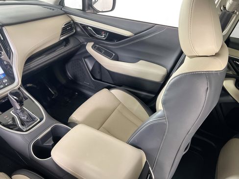 Used 2022 Subaru Outback Limited image 25