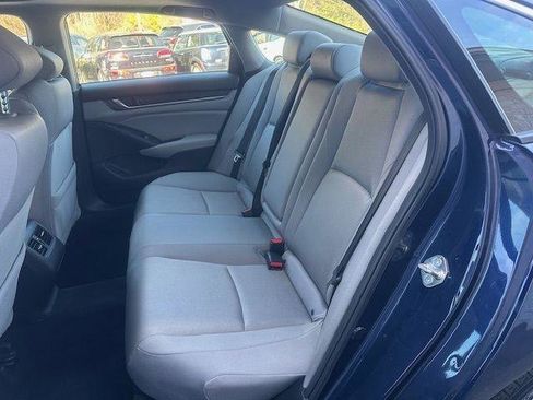 Used 2018 Honda Accord EX image 14