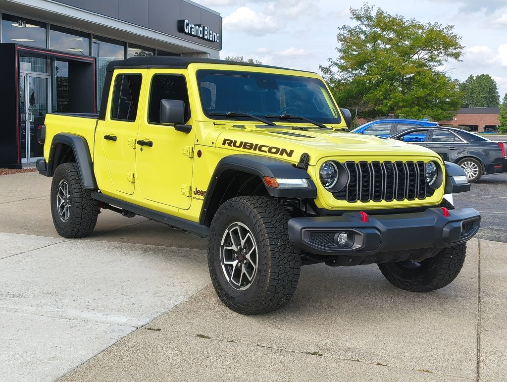 Used 2024 Jeep Gladiator Rubicon w/ Technology Group AWD/4WD image 26