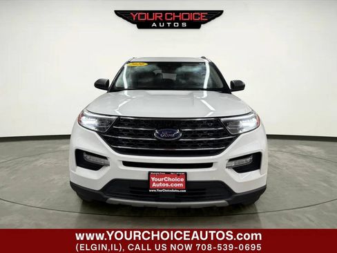 Used 2020 Ford Explorer XLT w/ Equipment Group 202A AWD/4WD image 12