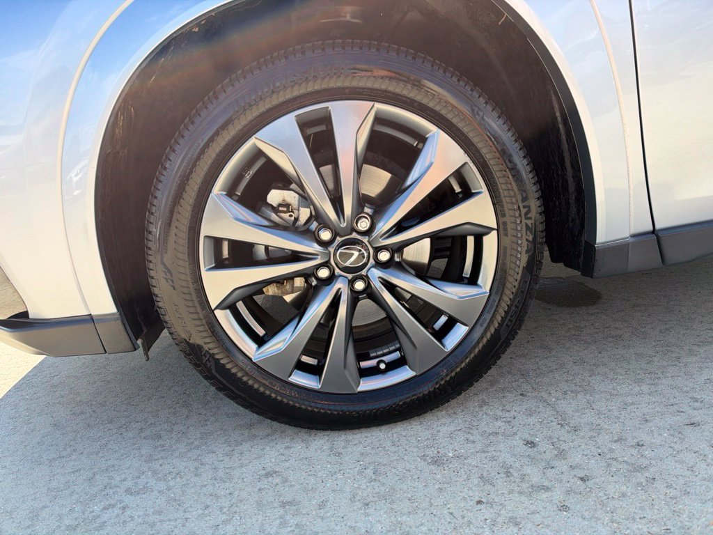 Used 2024 Lexus UX 250h F Sport FWD image 9