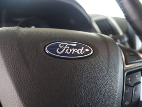 Used 2023 Ford Edge Titanium image 15