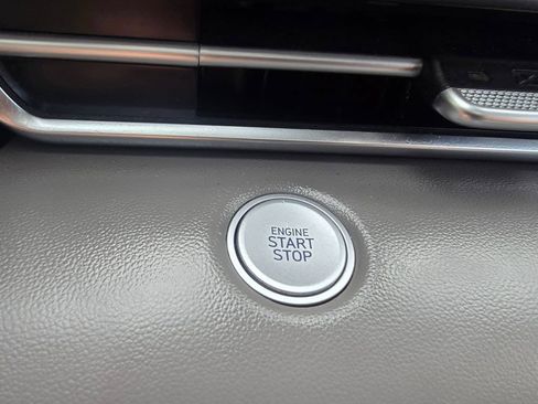 Used 2022 Hyundai Elantra SEL FWD image 28