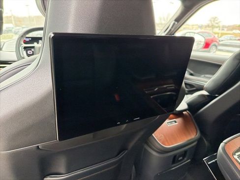 New 2025 Lincoln Navigator Black Label image 11