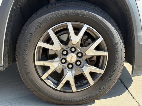 Used 2020 GMC Acadia SLE FWD image 9