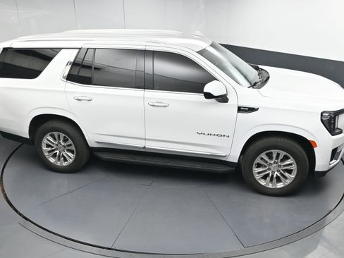 Used 2023 GMC Yukon SLT image 35