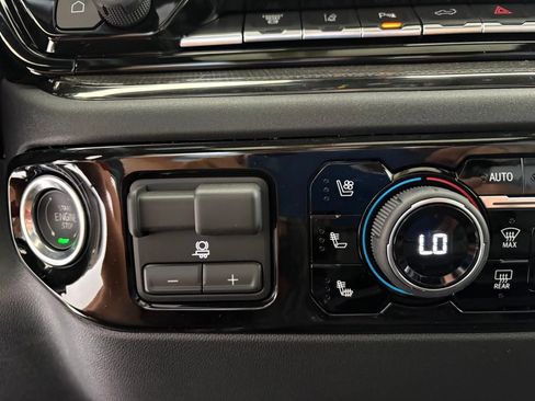 New 2026 Chevrolet Silverado 2500 ZR2 AWD/4WD image 13