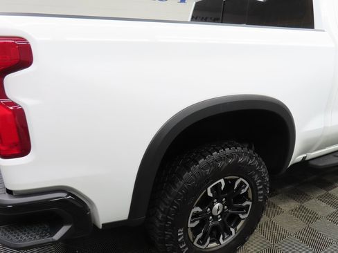 Used 2025 Chevrolet Silverado 1500 ZR2 w/ Technology Package image 38