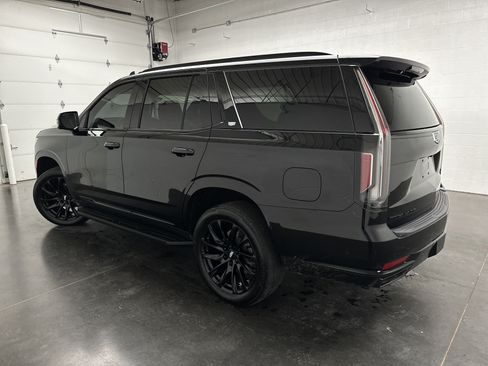 Used 2024 Cadillac Escalade Sport w/ LPO, ONYX Package AWD/4WD image 8