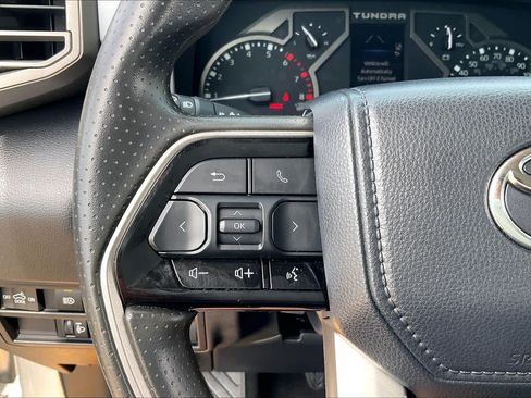 Used 2022 Toyota Tundra SR5 AWD/4WD image 22