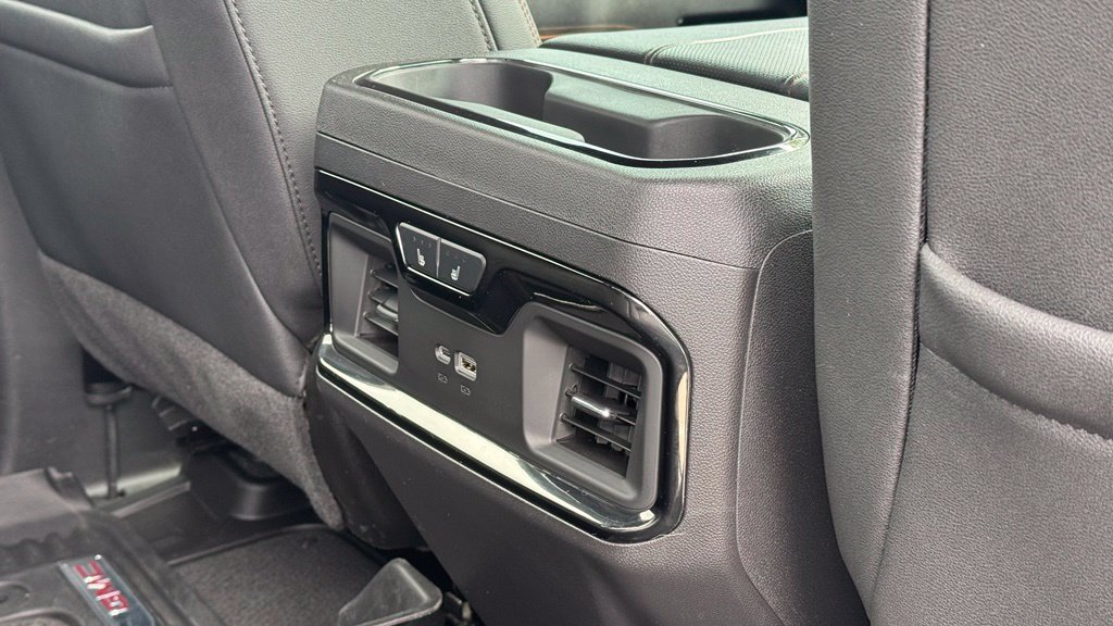 Used 2025 GMC Sierra 1500 AT4 w/ AT4 Premium Package AWD/4WD image 19