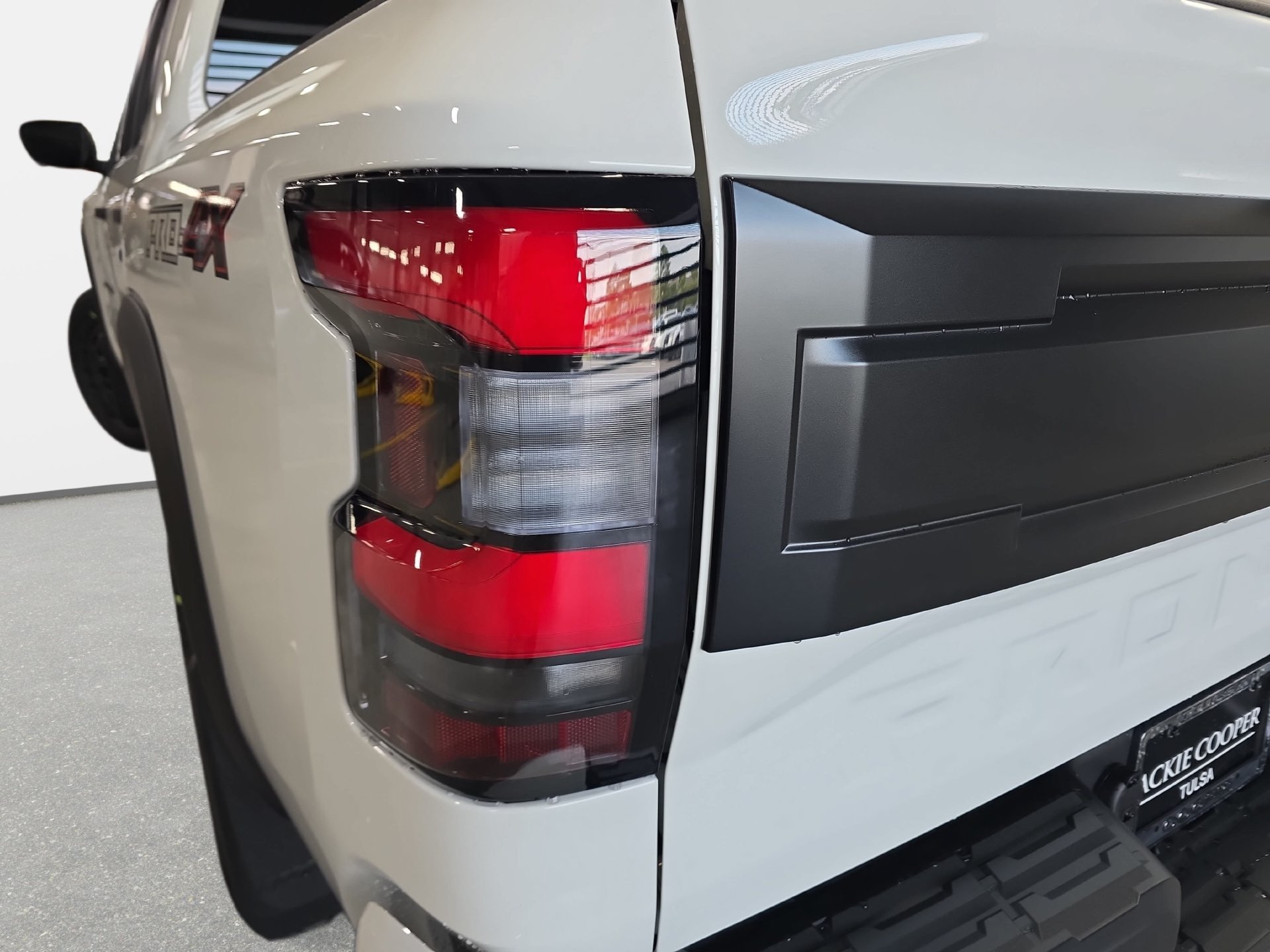 New 2027 Nissan Frontier PRO-4X w/ Pro Convenience Package AWD/4WD image 33