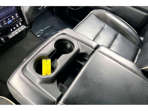 Used 2023 RAM 1500 Laramie AWD/4WD image 19