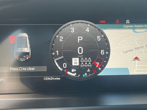 Certified 2024 Land Rover Defender 130 X-Dynamic SE image 19