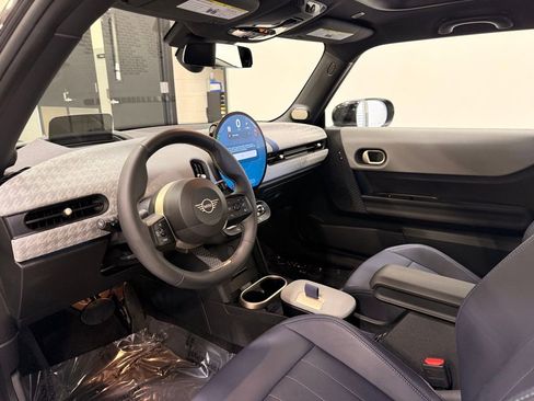 Used 2025 MINI Cooper S FWD image 11