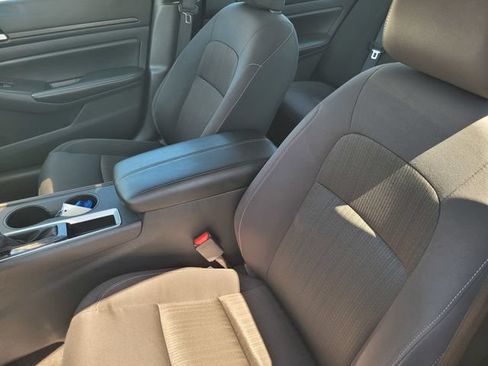 Certified 2025 Nissan Altima 2.5 SV FWD image 13
