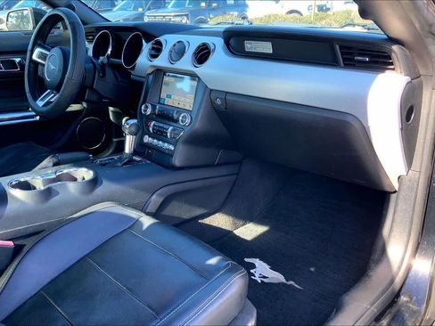 Used 2016 Ford Mustang GT Premium image 15