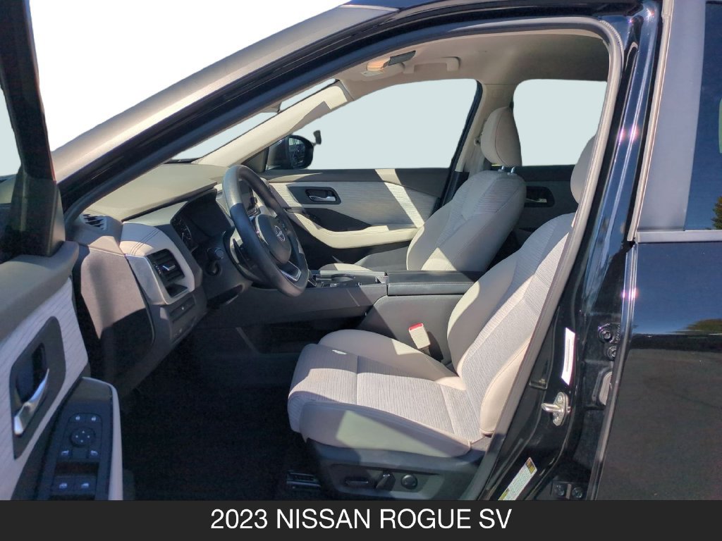 Certified 2023 Nissan Rogue SV FWD image 14