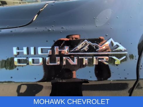 Used 2023 Chevrolet Tahoe High Country AWD/4WD image 33