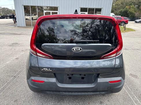 Used 2021 Kia Soul LX FWD image 8