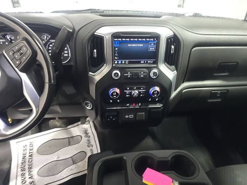 Used 2022 GMC Sierra 2500 SLE w/ SLE Convenience Package AWD/4WD image 7