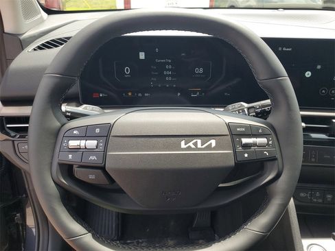 New 2026 Kia Sportage SX image 11