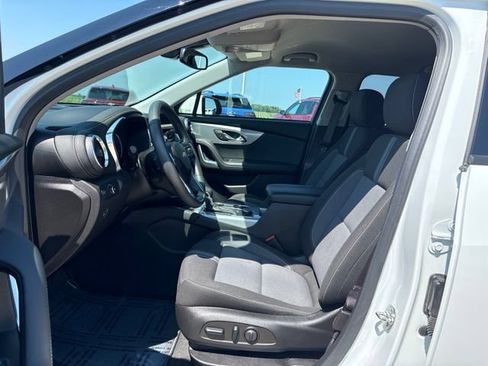 Used 2024 Chevrolet Blazer LT w/ Convenience Package FWD image 11