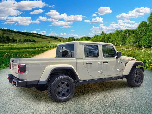 Used 2022 Jeep Gladiator Mojave w/ LED Lighting Group AWD/4WD image 6