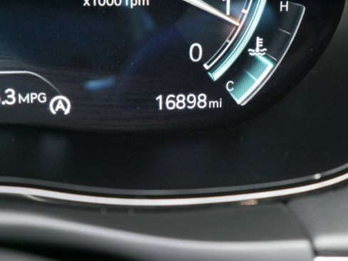 Certified 2024 Genesis GV70 2.5T w/ Sport Prestige Package image 59