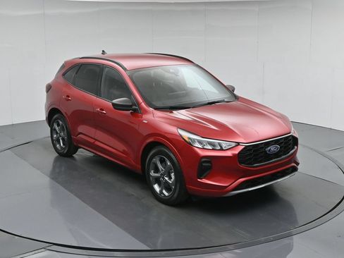 Used 2023 Ford Escape ST-Line w/ Tech Pack #1 FWD image 39