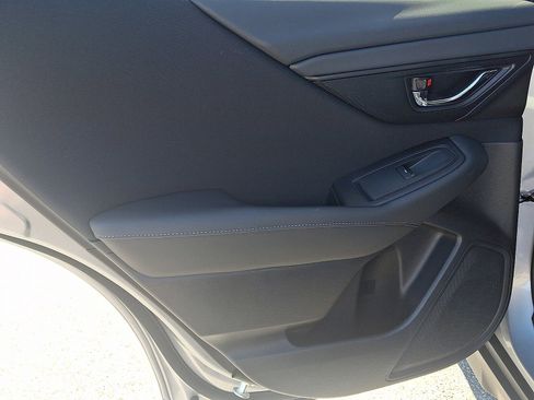 Used 2025 Subaru Outback Premium image 12