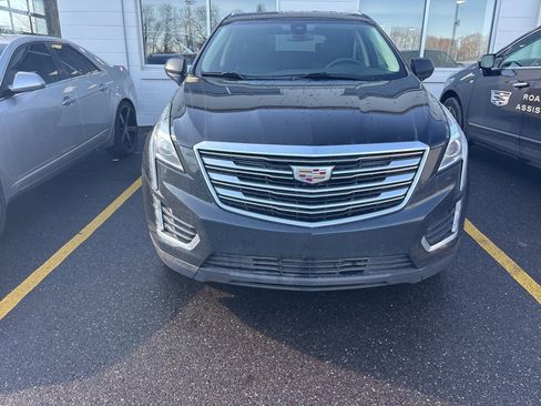 Used 2019 Cadillac XT5 Luxury image 2