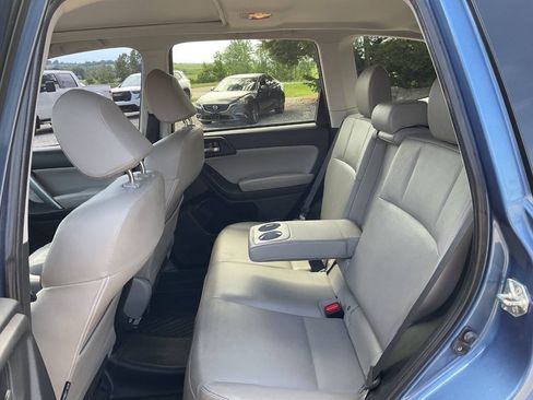 Used 2015 Subaru Forester 2.5i Limited AWD/4WD image 11